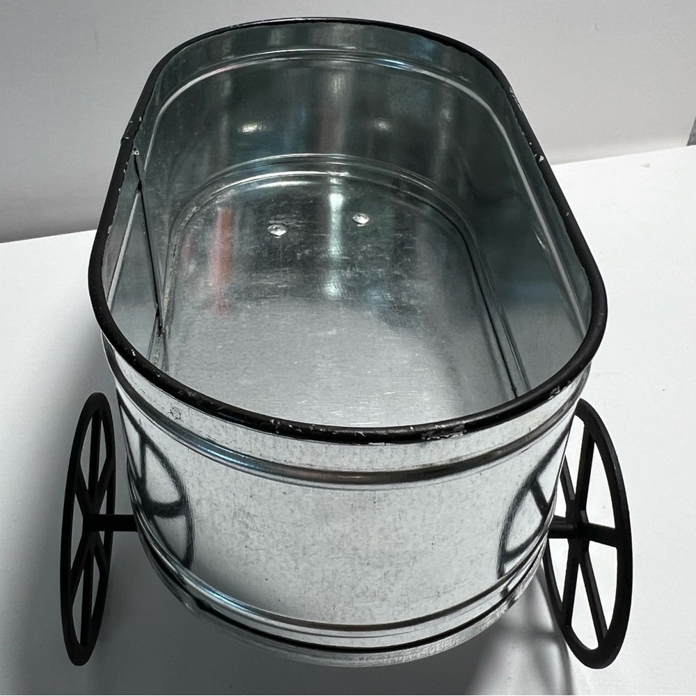 🍂Target FALL Metal Wagon🍂 - Picture 4 of 5